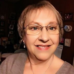 Meet your Posher, Sheilah